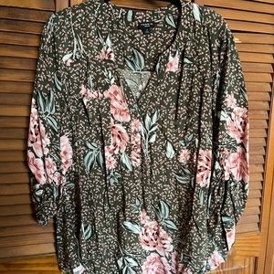 Torrid size 2 floral top